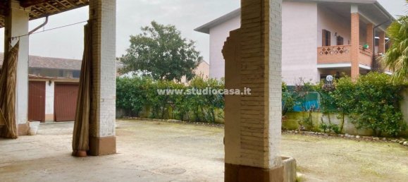 Дом с 7 комнатами в Трескоре Кремаско, Италия № 7888 13