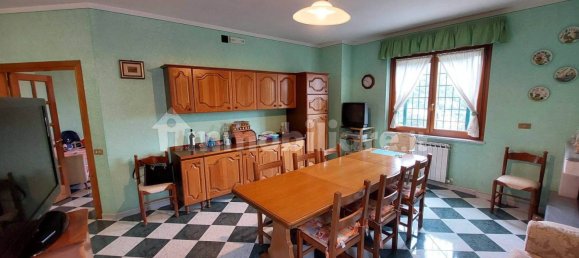 4 Schlafzimmer Villa in Spoleto, Italy, Nr. 176388 5