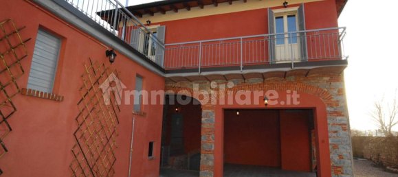 5 rooms Commercial property in Cocquio-Trevisago, Italy No. 172537 22