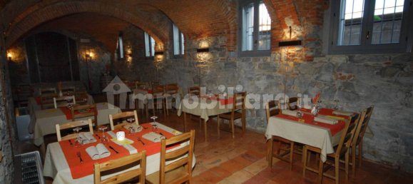 5 rooms Commercial property in Cocquio-Trevisago, Italy No. 172537 12