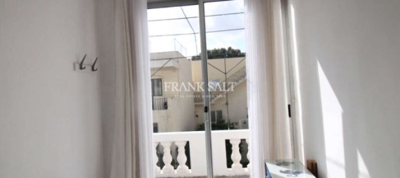 4 bedrooms House in Swieqi, Malta No. 3304 37