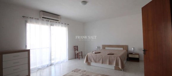 4 bedrooms House in Swieqi, Malta No. 3304 27