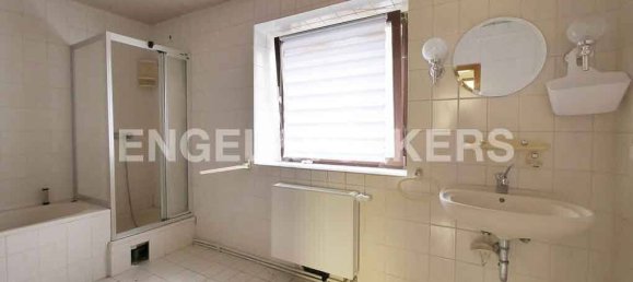 4 bedrooms House in Schweinfurt, Germany No. 228746 3