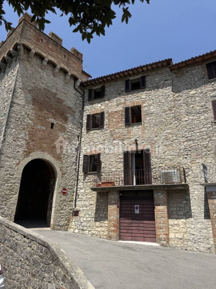 4 bedrooms House in Monte Castello di Vibio, Italy No. 293828