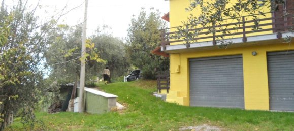 Casa de 4 habitaciónes en Castorano, Italy No. 103219 46