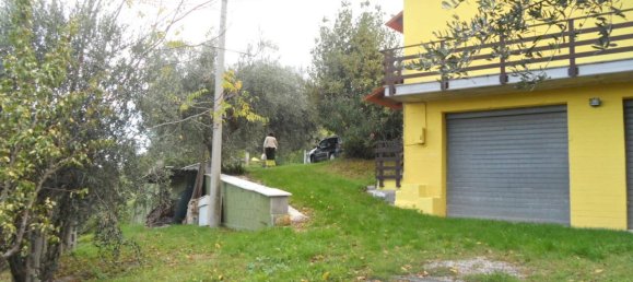 Casa de 4 habitaciónes en Castorano, Italy No. 103219 47