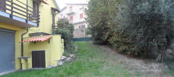 Casa de 4 habitaciónes en Castorano, Italy No. 103219 44