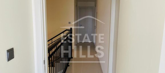 4 bedrooms Villa in Dubai, UAE No. 8706 3