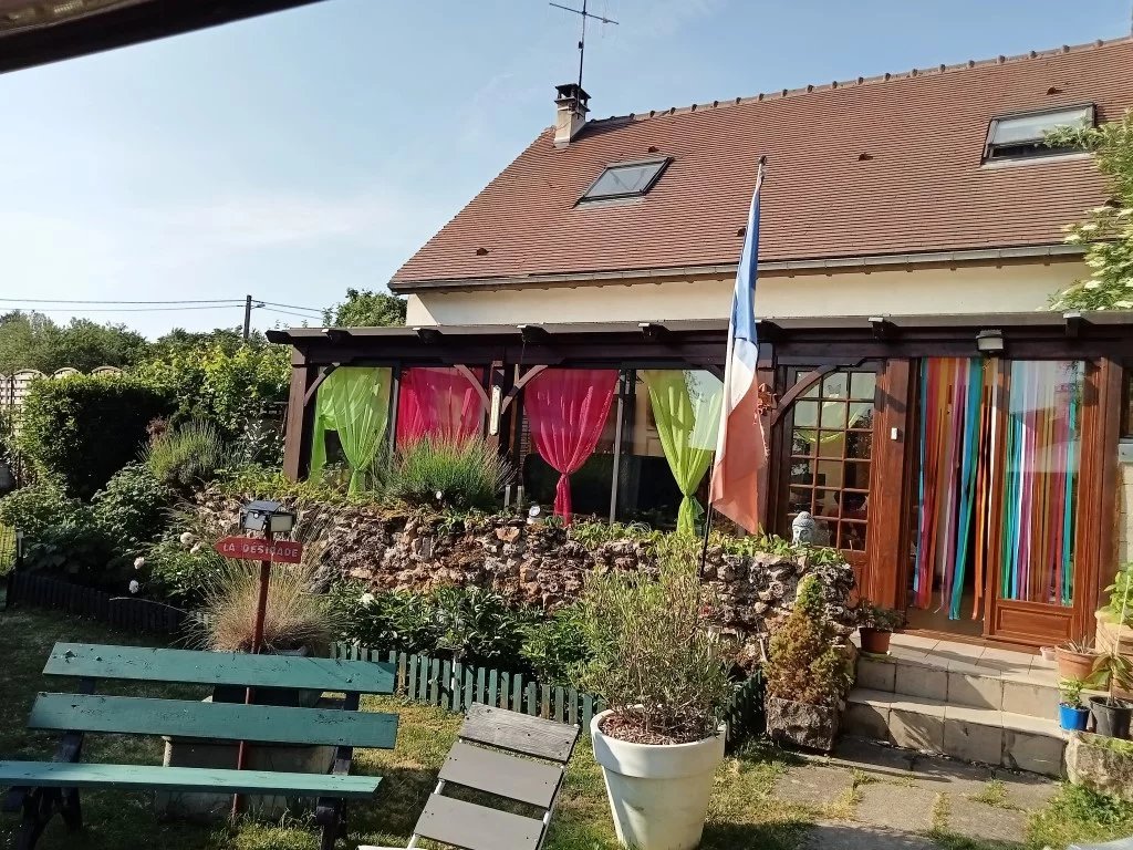 2 bedrooms House in Montmirail, France No. 240068