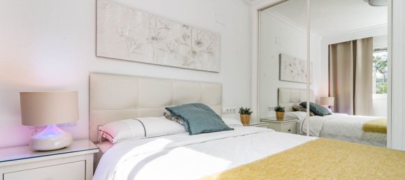 Apartamento de 2 dormitorios en Marbella, Spain No. 63629 4