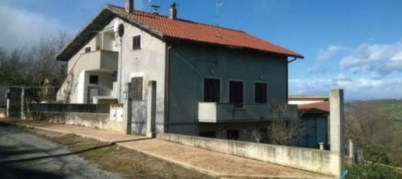 4 Schlafzimmer Wohnung in Penne, Italy, Nr. 325819 10