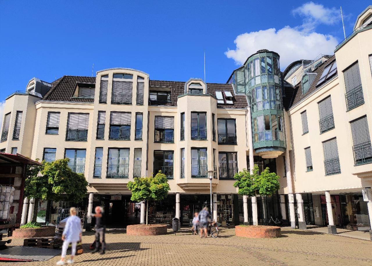 1 bedroom Apartment in Bergisch Gladbach, Germany No. 42993