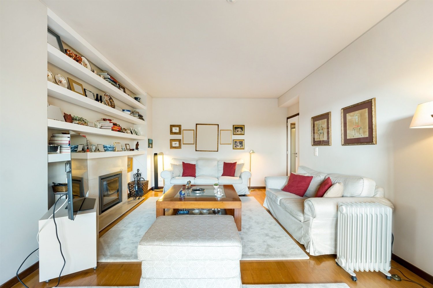 4 bedrooms Apartment in Porto, Portugal No. 123566
