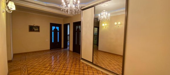 4 bedrooms Apartment in Baku, Azerbaijan No. 2044 12