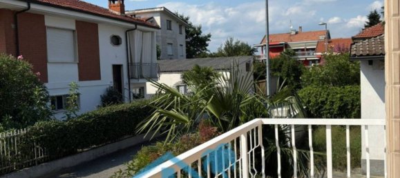 4 rooms Apartment in Volpiano, Italy No. 276017 43