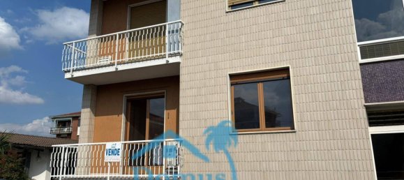 4 rooms Apartment in Volpiano, Italy No. 276017 3