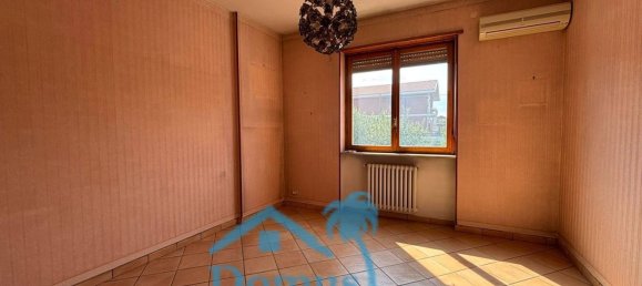 4 rooms Apartment in Volpiano, Italy No. 276017 27