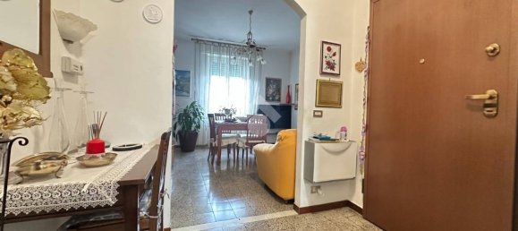 2 bedrooms Apartment in Massa, Italy No. 167325 3