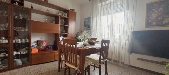 2 bedrooms Apartment in Massa, Italy No. 167325 7