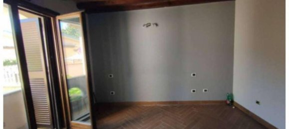 Apartamento de 5 dormitorios en Ardea, Italy No. 12461 16