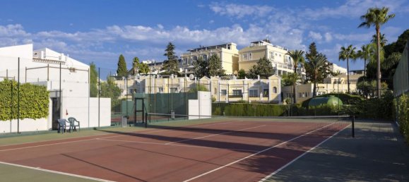 3 bedrooms Penthouse in Marbella, Spain No. 179615 4