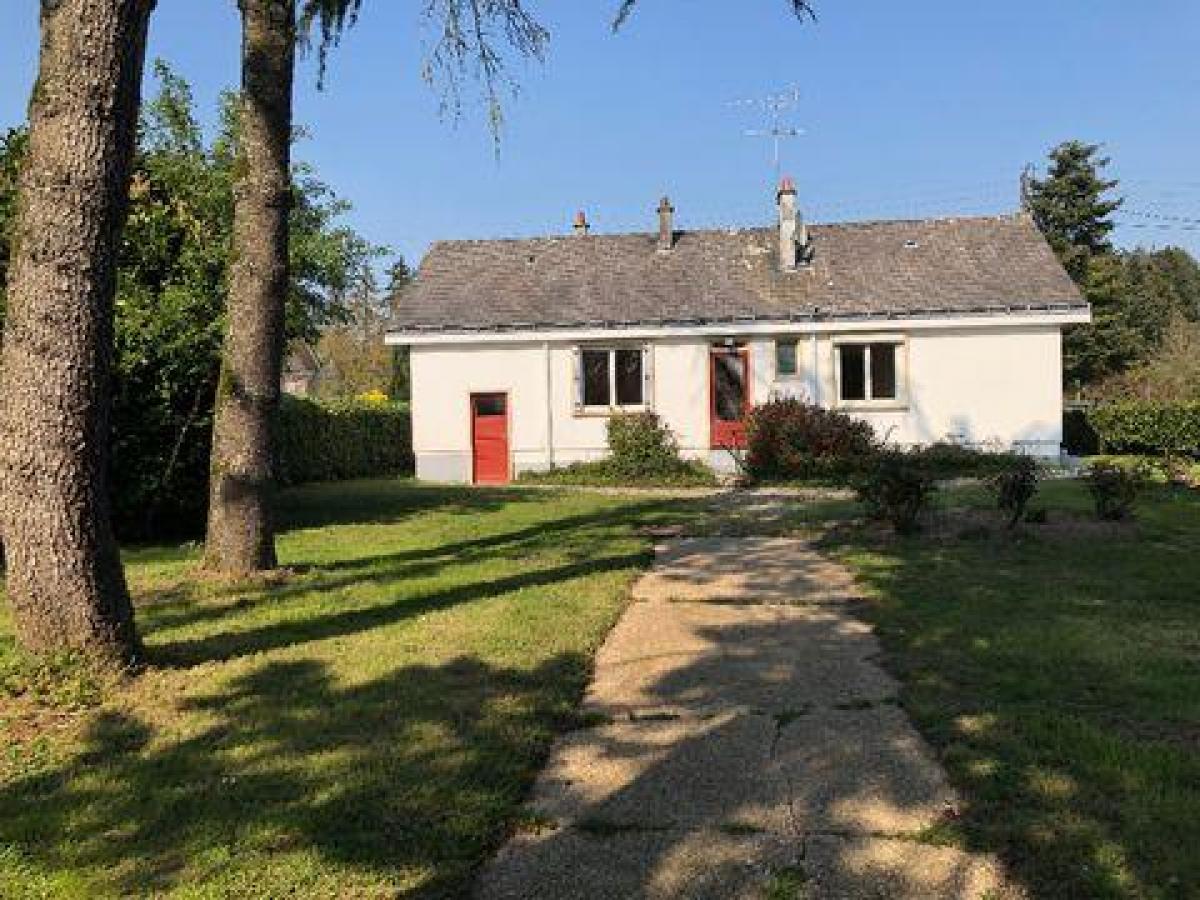 3 bedrooms House in Soudan, France No. 25178