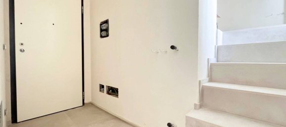 1 bedroom Apartment in Altamura, Italy No. 278639 3