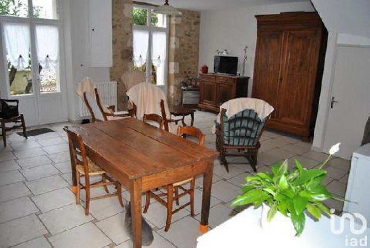 4 chambres Maison à Parthenay, France No. 26484