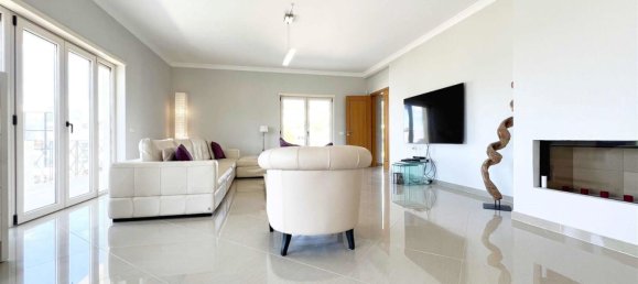 Villa de 4 dormitorios en Albufeira, Portugal No. 125537 8