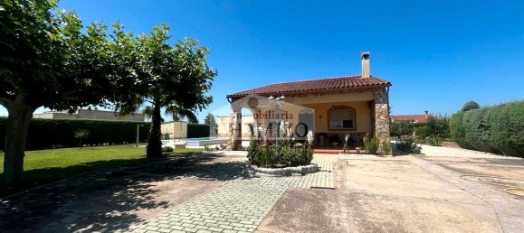 Casa de 4 dormitorios en Villanueva de la Serena, Spain No. 156799 3