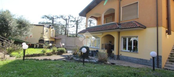 3 Schlafzimmer Wohnung in Veduggio con Colzano, Italy, Nr. 56963 3