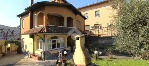 3 Schlafzimmer Wohnung in Veduggio con Colzano, Italy, Nr. 56963 2