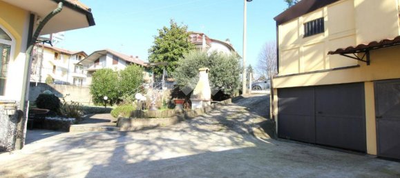 3 Schlafzimmer Wohnung in Veduggio con Colzano, Italy, Nr. 56963 9