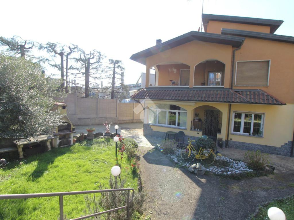 3 Schlafzimmer Wohnung in Veduggio con Colzano, Italy, Nr. 56963