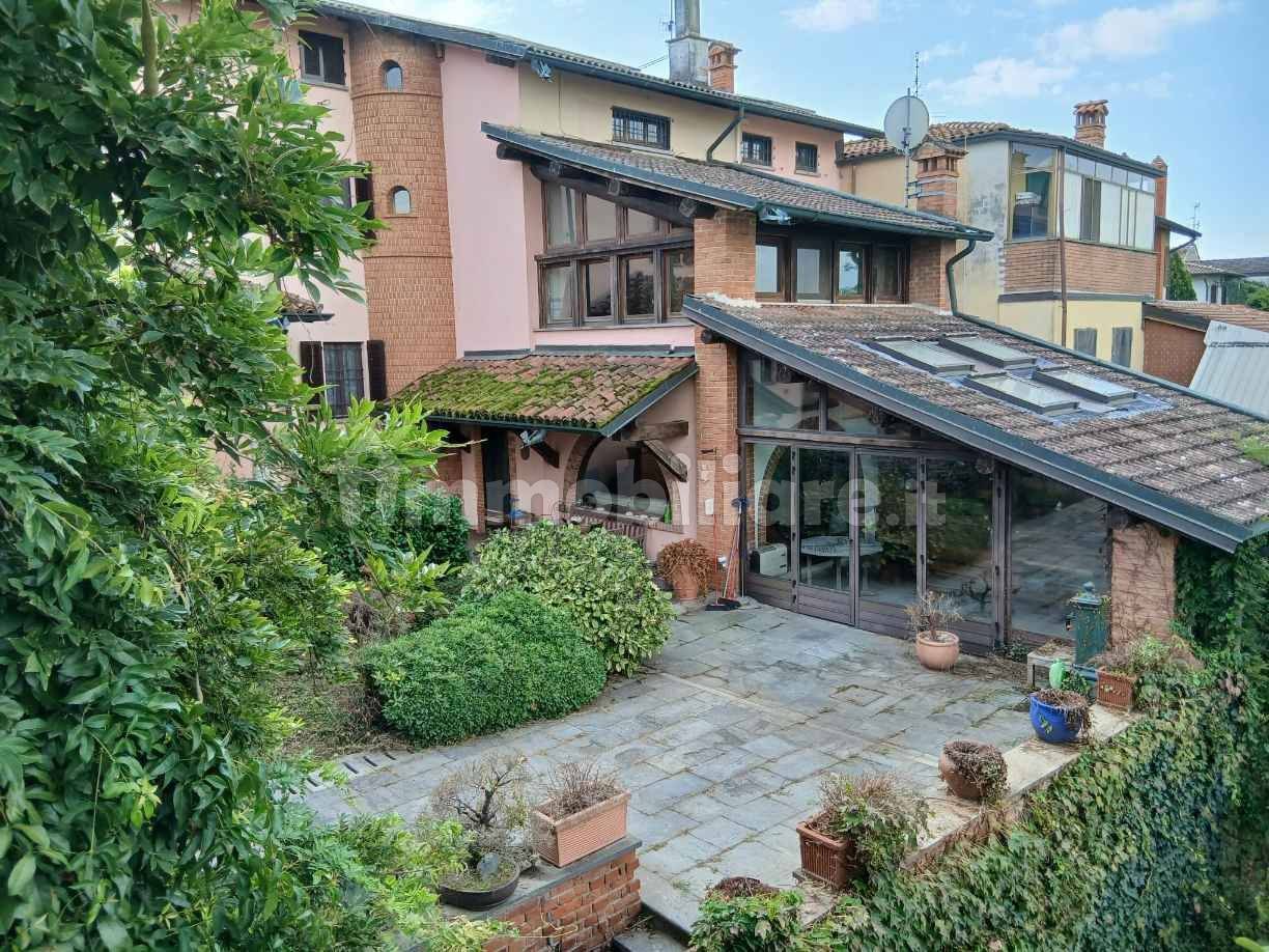 3 غرف نوم فيلا في Sommo, Italy رقم 383248