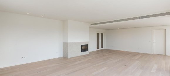 3 Schlafzimmer Wohnung in Porto, Portugal, Nr. 94333 7
