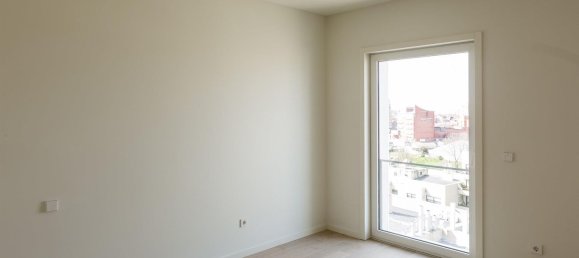 3 Schlafzimmer Wohnung in Porto, Portugal, Nr. 94333 15