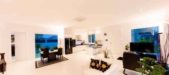 Villa de 3 dormitorios en Hua Hin, Thailand No. 62922 5