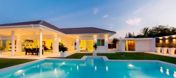Villa de 3 dormitorios en Hua Hin, Thailand No. 62922 2
