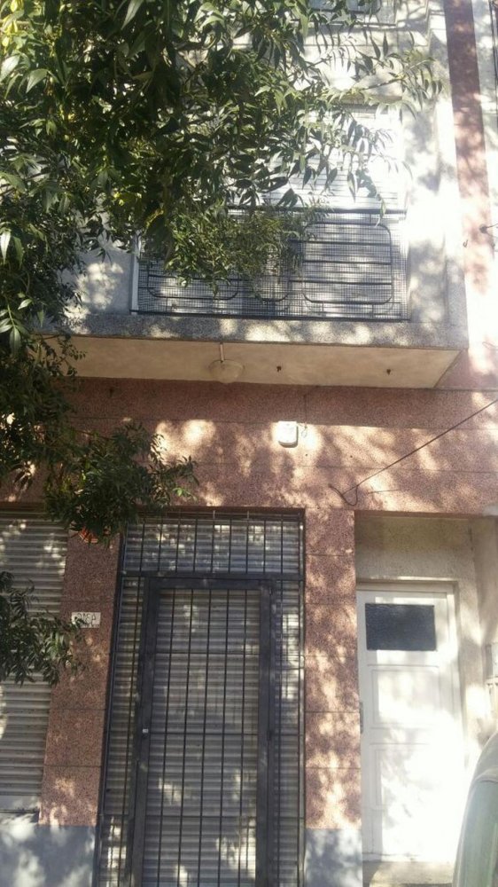 Casa de 2 dormitorios en Mar del Plata, Argentina No. 80282