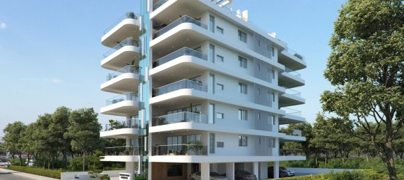 2 bedrooms Apartment in Larnaca, Cyprus No. 3018 2