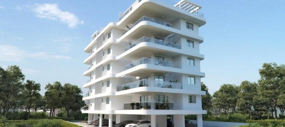 2 bedrooms Apartment in Larnaca, Cyprus No. 3018 8