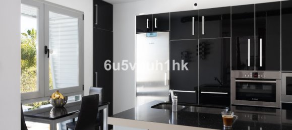 Adosado de 5 dormitorios en Alhaurín de la Torre, Spain No. 135220 48