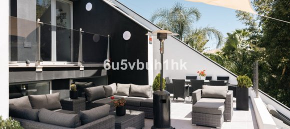 Adosado de 5 dormitorios en Alhaurín de la Torre, Spain No. 135220 2