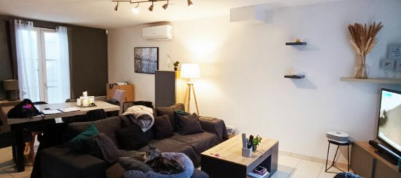 3 bedrooms House in Esches, France No. 67382 7