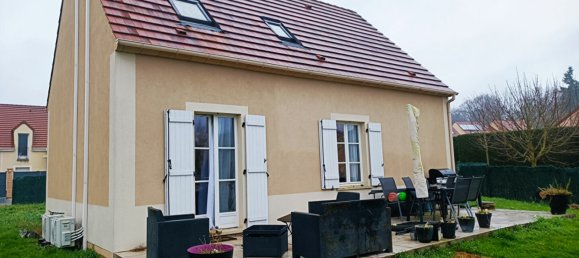 3 bedrooms House in Esches, France No. 67382 3