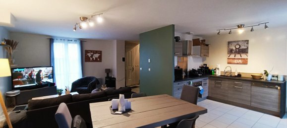 3 bedrooms House in Esches, France No. 67382 4