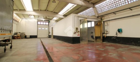 500m² Warehouse in Verdellino, Italy No. 52644 2