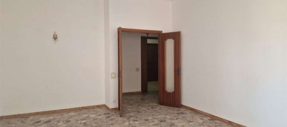 4غرفة شقة في Frosinone, Italy رقم 47789 3