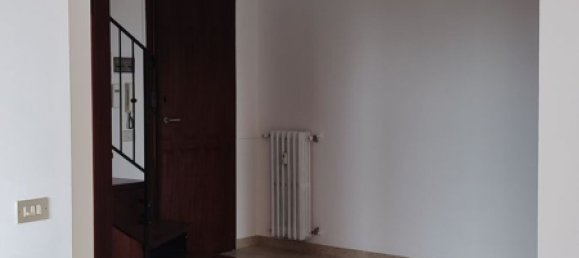 5 rooms Apartment in Robassomero, Italy No. 18394 6